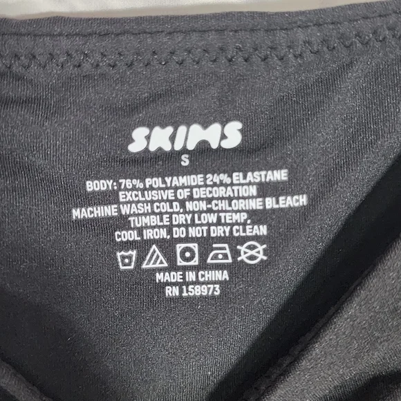 SKIMS FITS EVERYBODY HIGH NECK BODYSUIT/S, M/ ONYX - Picture 9 of 14